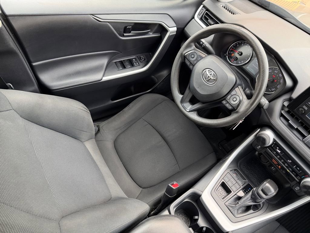 Used 2019 Toyota RAV4 LE w/ All Weather Liner Package AWD/4WD image 15