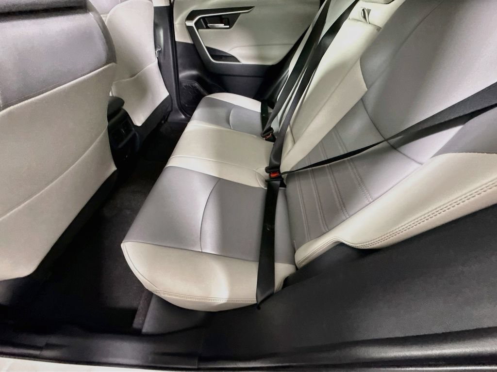 Certified 2023 Toyota RAV4 XLE Premium AWD/4WD image 28