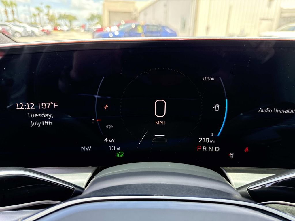 New 2025 Cadillac Lyriq Luxury image 28