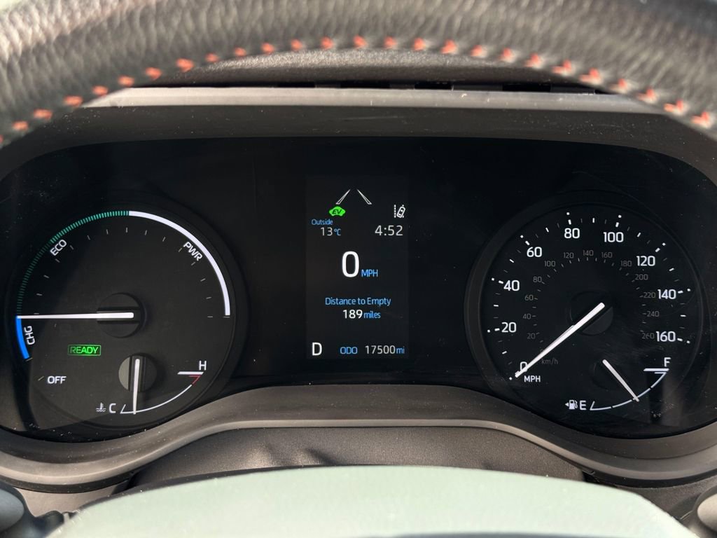 Used 2024 Toyota Sienna XSE image 15