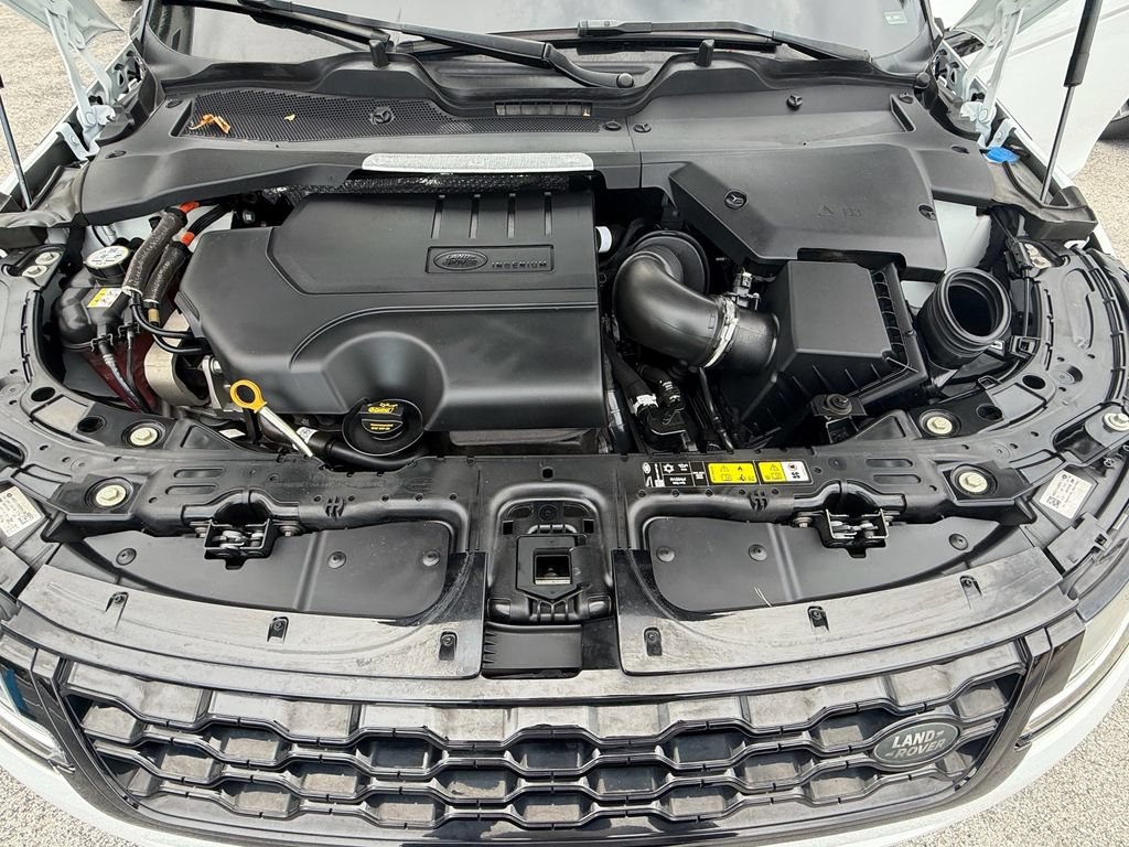 Used 2023 Land Rover Range Rover Evoque R-Dynamic S AWD/4WD image 22