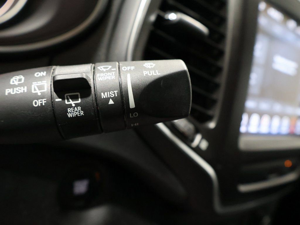 Used 2022 Jeep Cherokee Trailhawk w/ Comfort/Convenience Group image 38