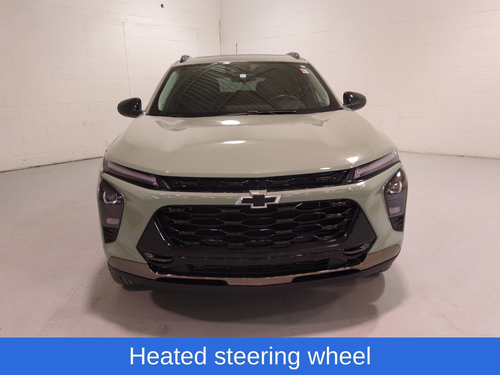 Used 2024 Chevrolet Trax ACTIV w/ Sunroof Package FWD image 8