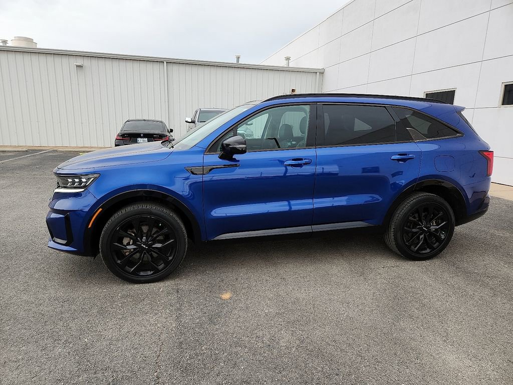 Used 2022 Kia Sorento SX image 2