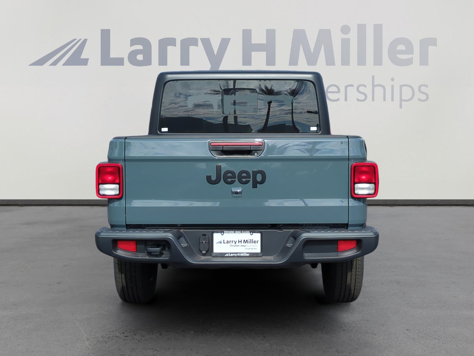 New 2026 Jeep Gladiator Sport image 4