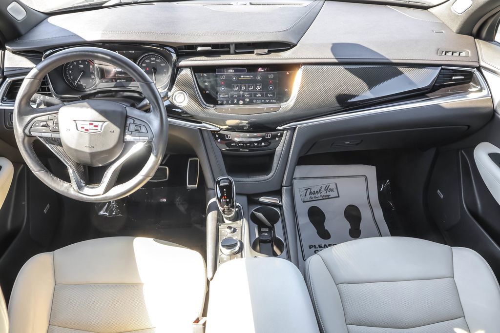 Used 2023 Cadillac XT6 Sport w/ Technology Package AWD/4WD image 34