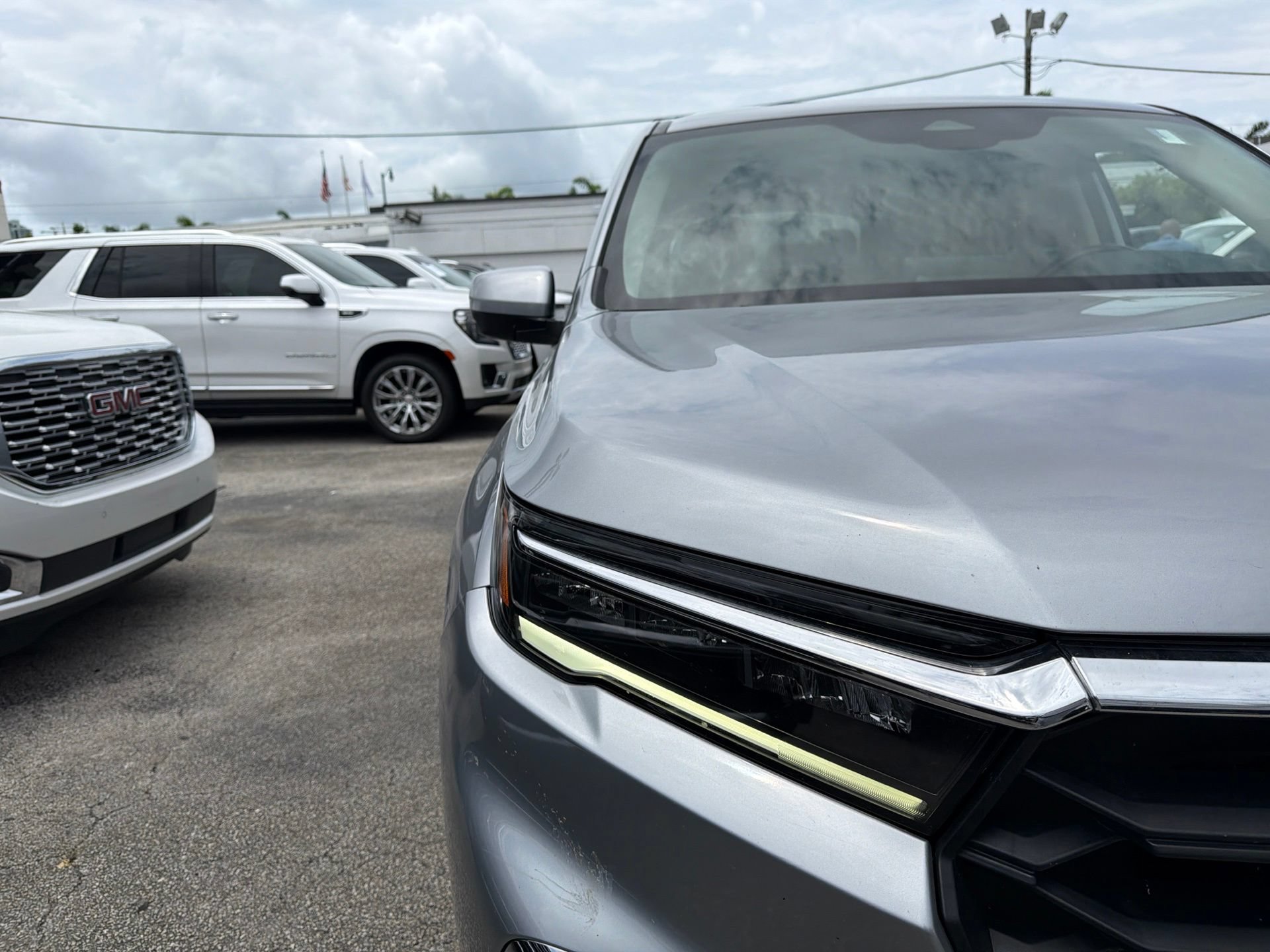 Used 2023 Honda Pilot EX-L image 4