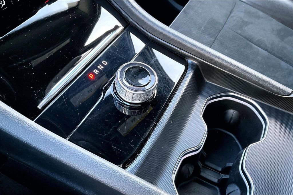 Used 2024 Jeep Grand Cherokee L Laredo image 30