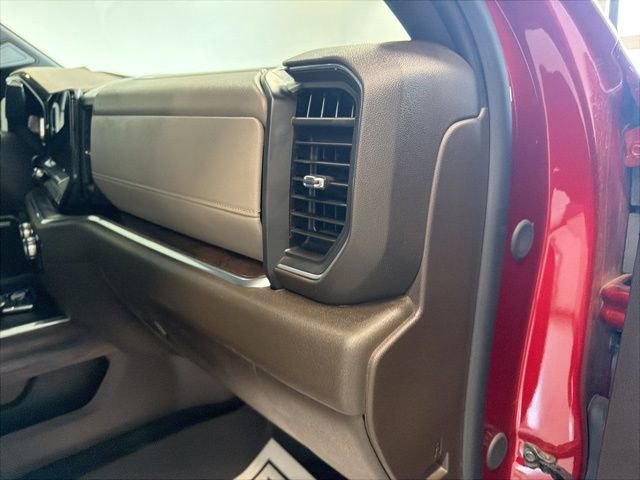 Used 2024 GMC Sierra 3500 SLT w/ SLT Premium Package image 39