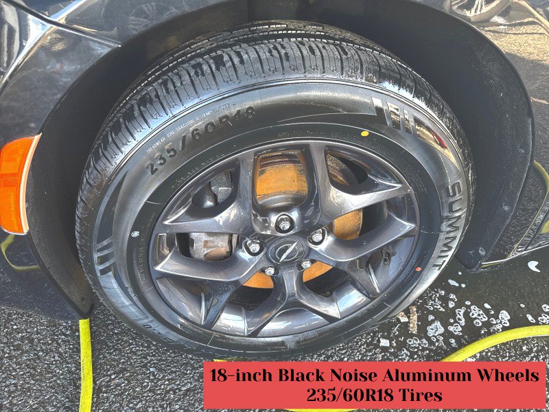 Used 2020 Chrysler Pacifica Touring w/ S Appearance Package FWD image 31