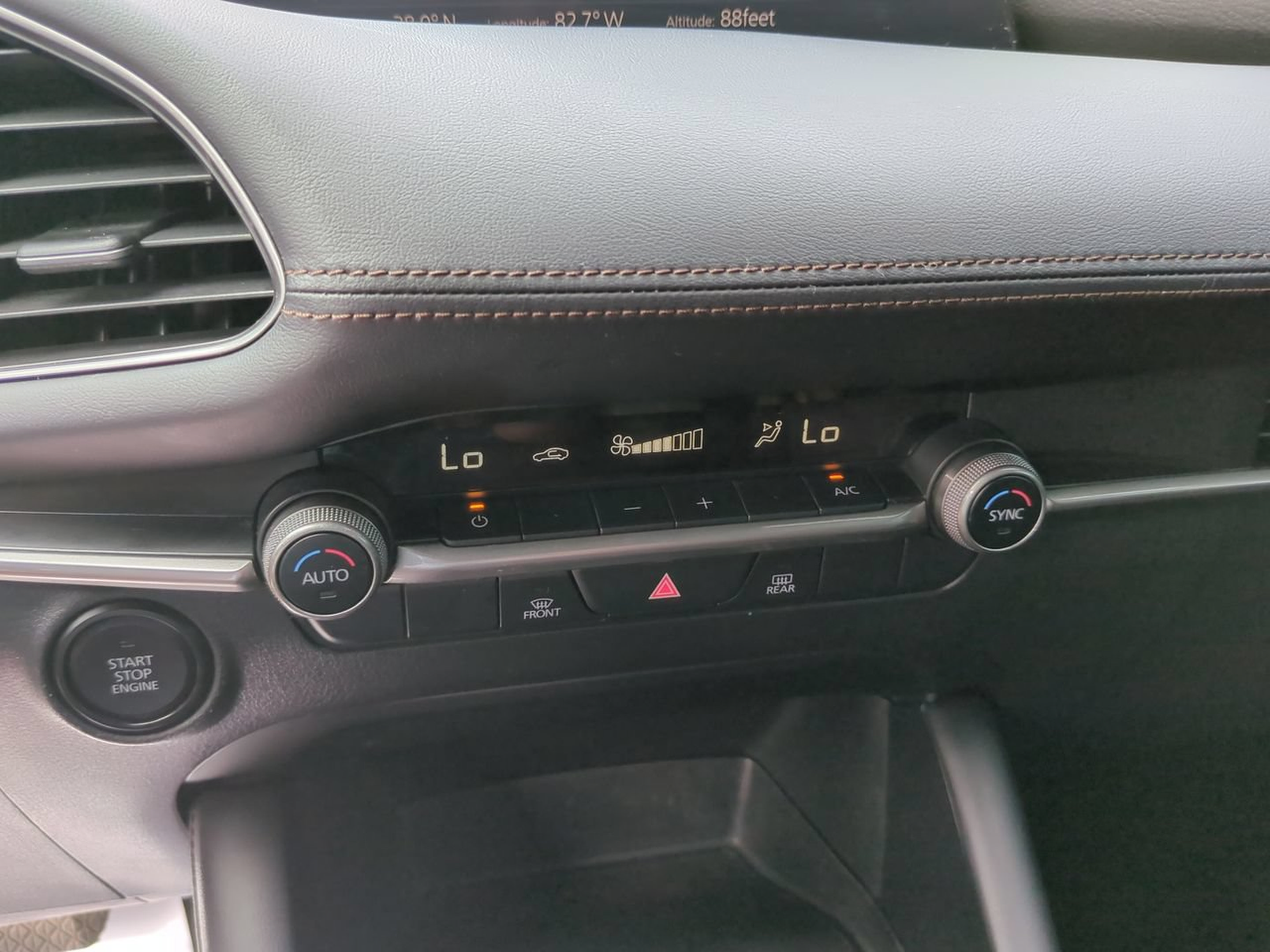 Used 2023 MAZDA MAZDA3 s FWD image 28