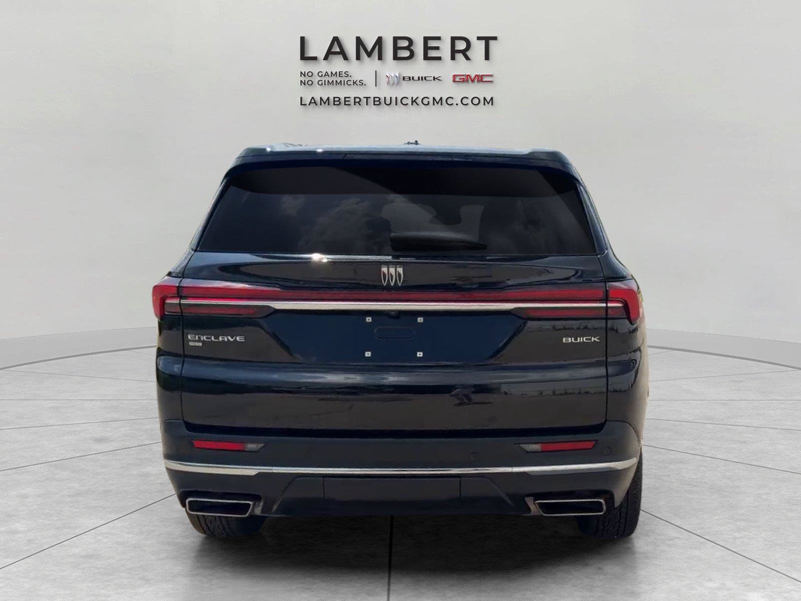 Used 2025 Buick Enclave Preferred AWD/4WD image 4