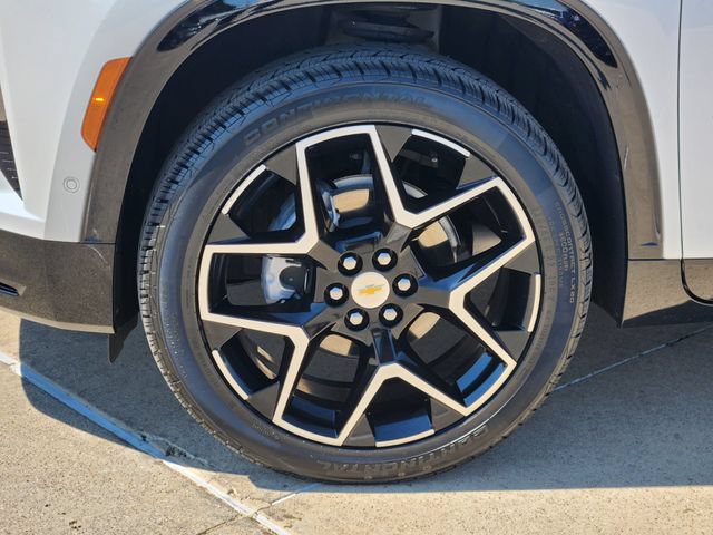 Used 2025 Chevrolet Traverse High Country AWD/4WD image 18