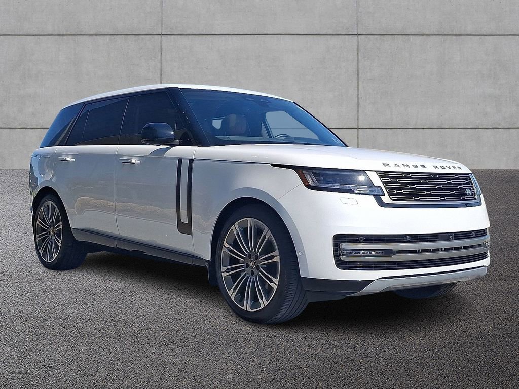 Used 2025 Land Rover Range Rover Long Wheelbase SE image 3