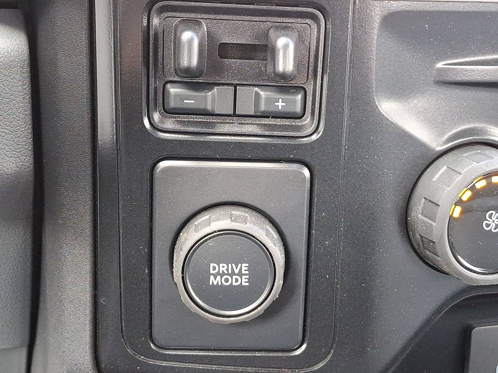 New 2024 Ford F550 2WD SuperCab Super Duty image 13