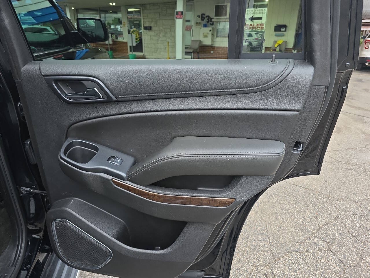 Used 2017 Chevrolet Tahoe LS w/ All-Season Package AWD/4WD image 20