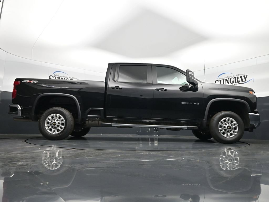 Used 2025 Chevrolet Silverado 2500 LT w/ Convenience Package image 24