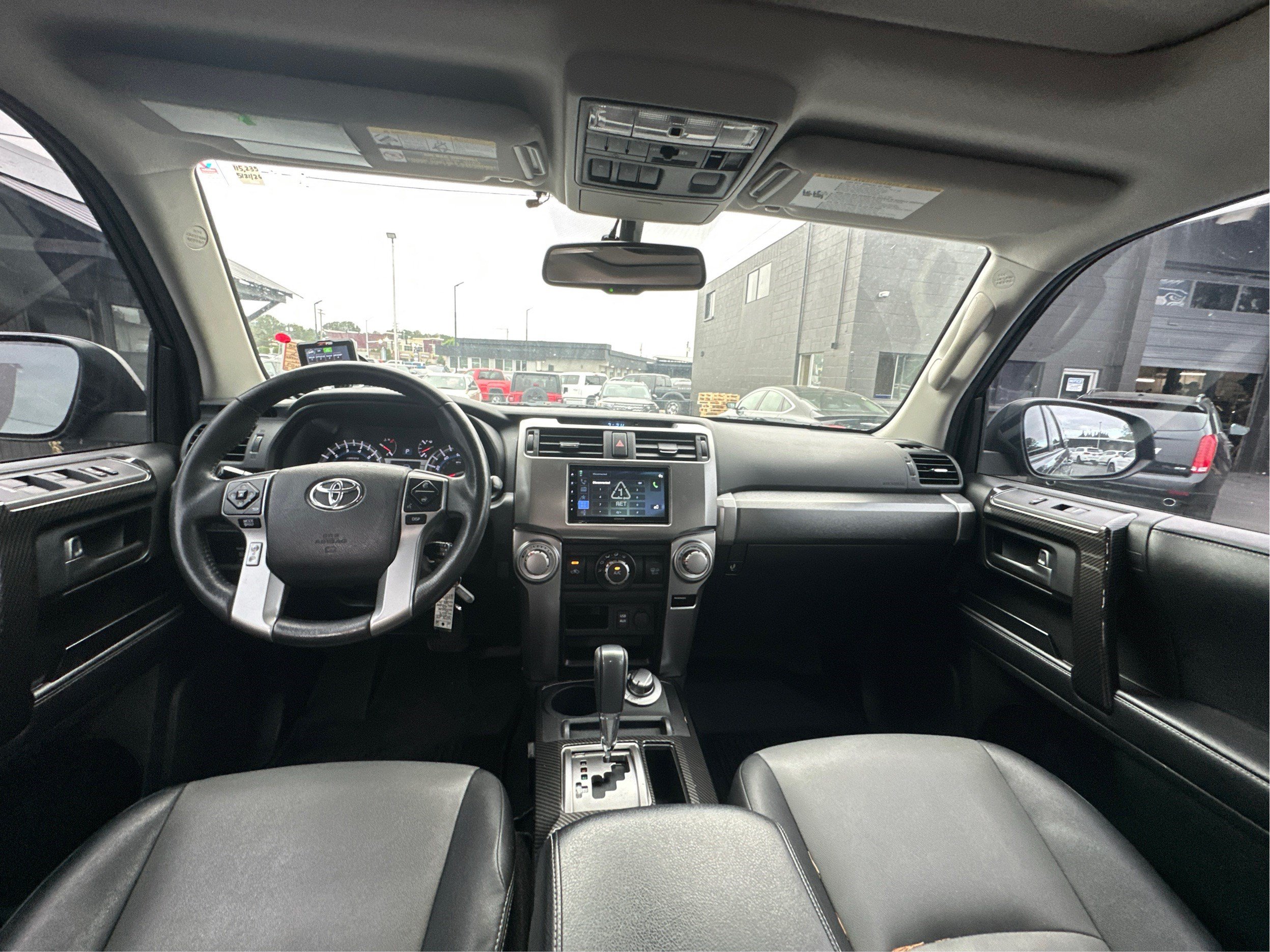 Used 2018 Toyota 4Runner SR5 Premium AWD/4WD image 29