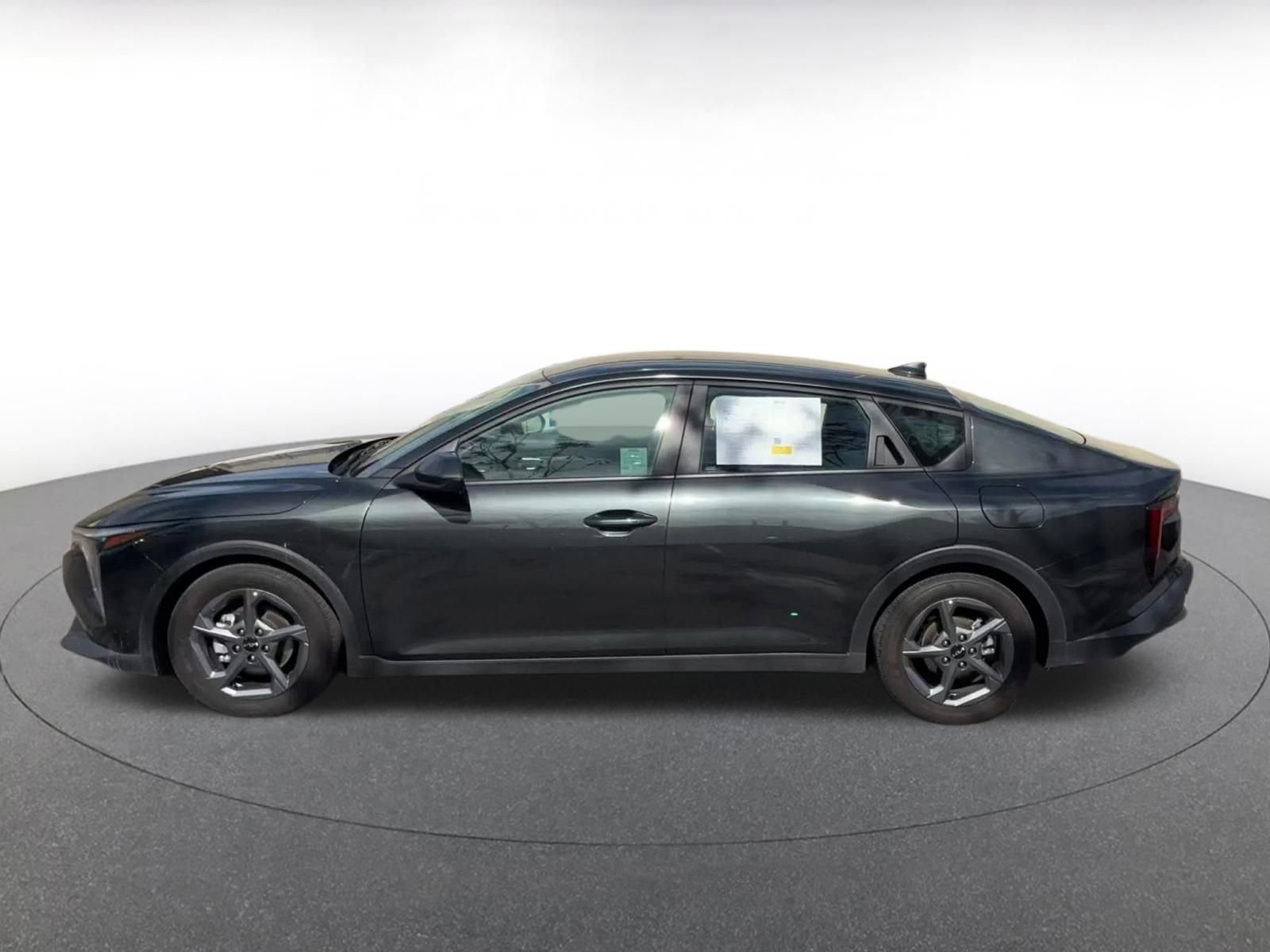 Used 2025 Kia K4 LXS image 9