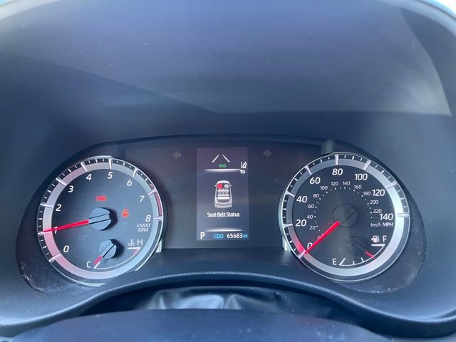 Used 2022 Toyota Highlander LE image 11