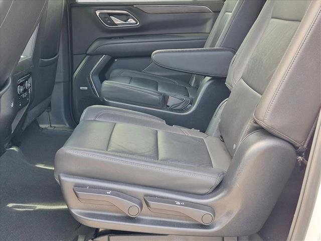 Used 2023 Chevrolet Suburban Z71 w/ Luxury Package AWD/4WD image 18
