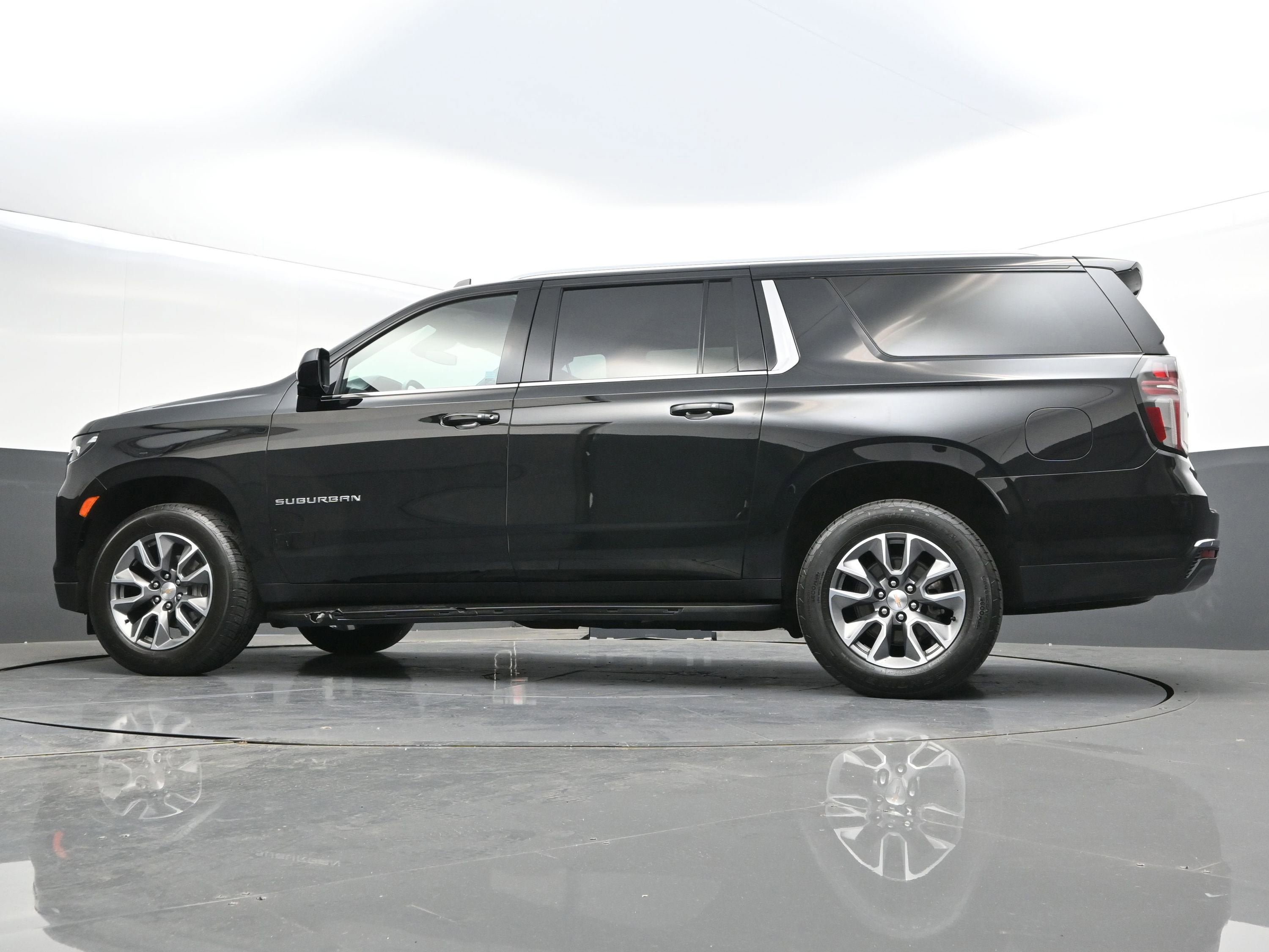 Certified 2024 Chevrolet Suburban LS w/ Driver Alert Package AWD/4WD image 42