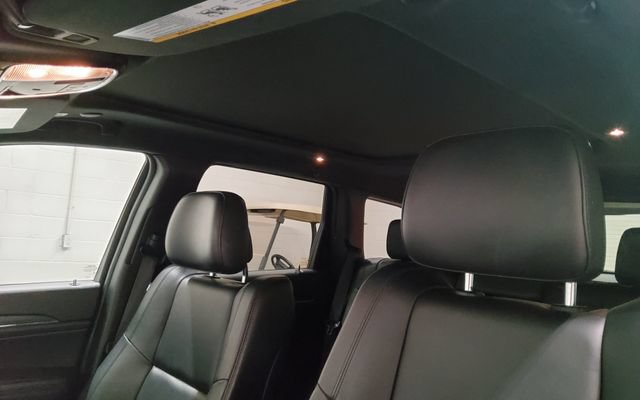 Used 2020 Jeep Grand Cherokee Limited w/ Luxury Group II AWD/4WD image 30