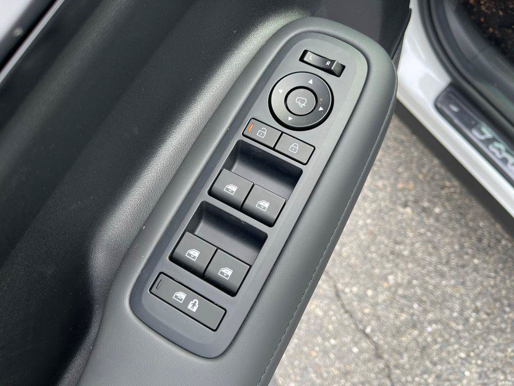 New 2025 Hyundai Santa Fe Calligraphy FWD image 17