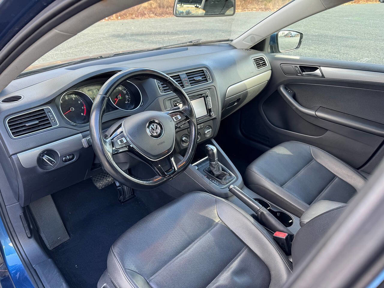 Used 2015 Volkswagen Jetta SE FWD image 11