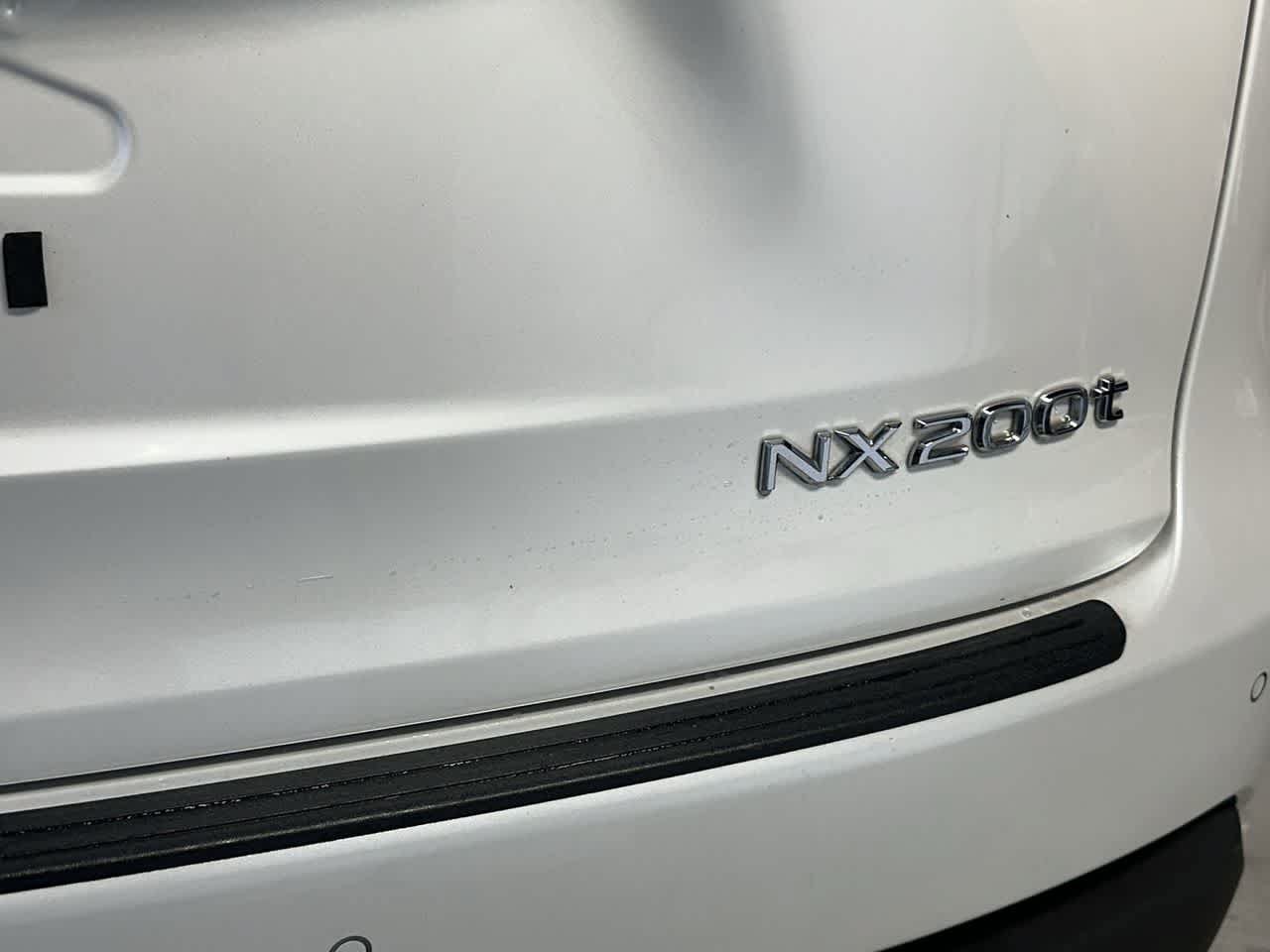 Used 2015 Lexus NX 200t FWD w/ Luxury Package image 10