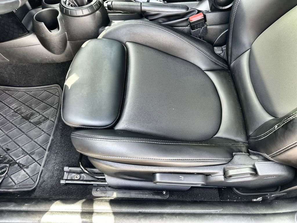 Used 2015 MINI Cooper S image 25