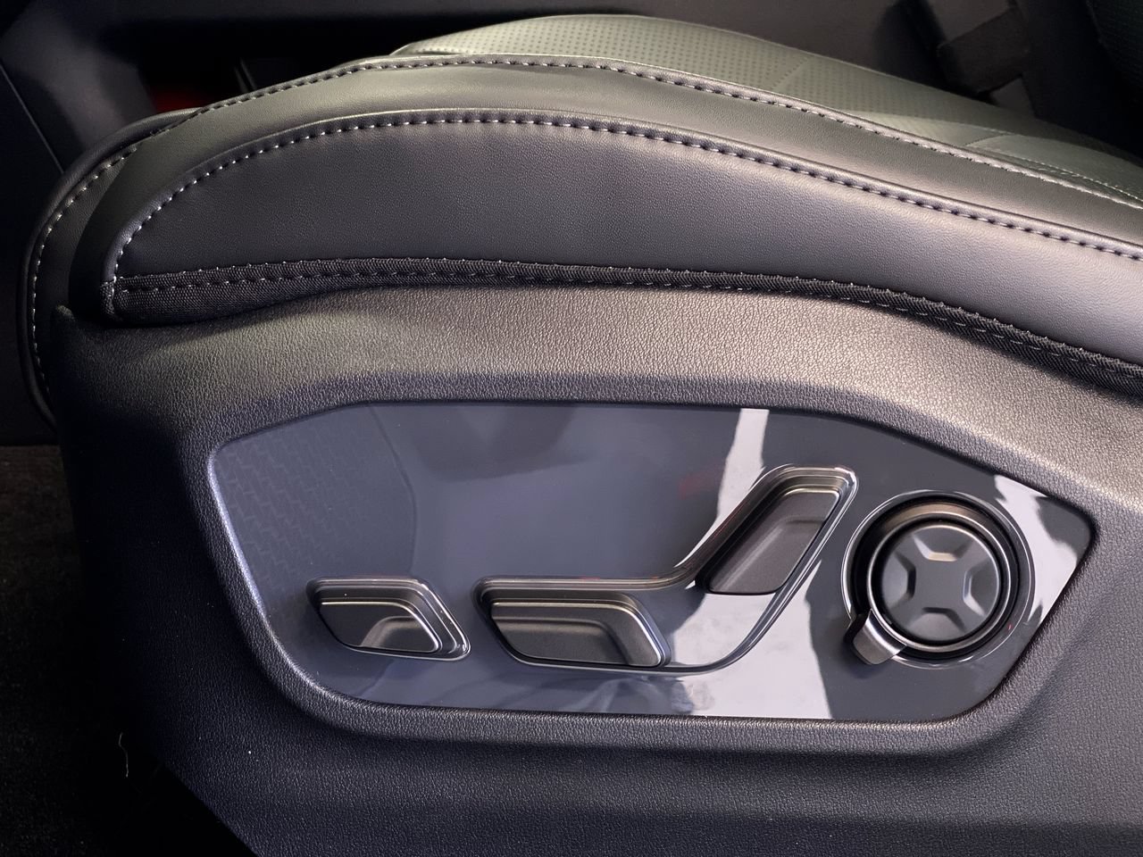New 2027 Kia Telluride SX Prestige X-Pro AWD/4WD image 17
