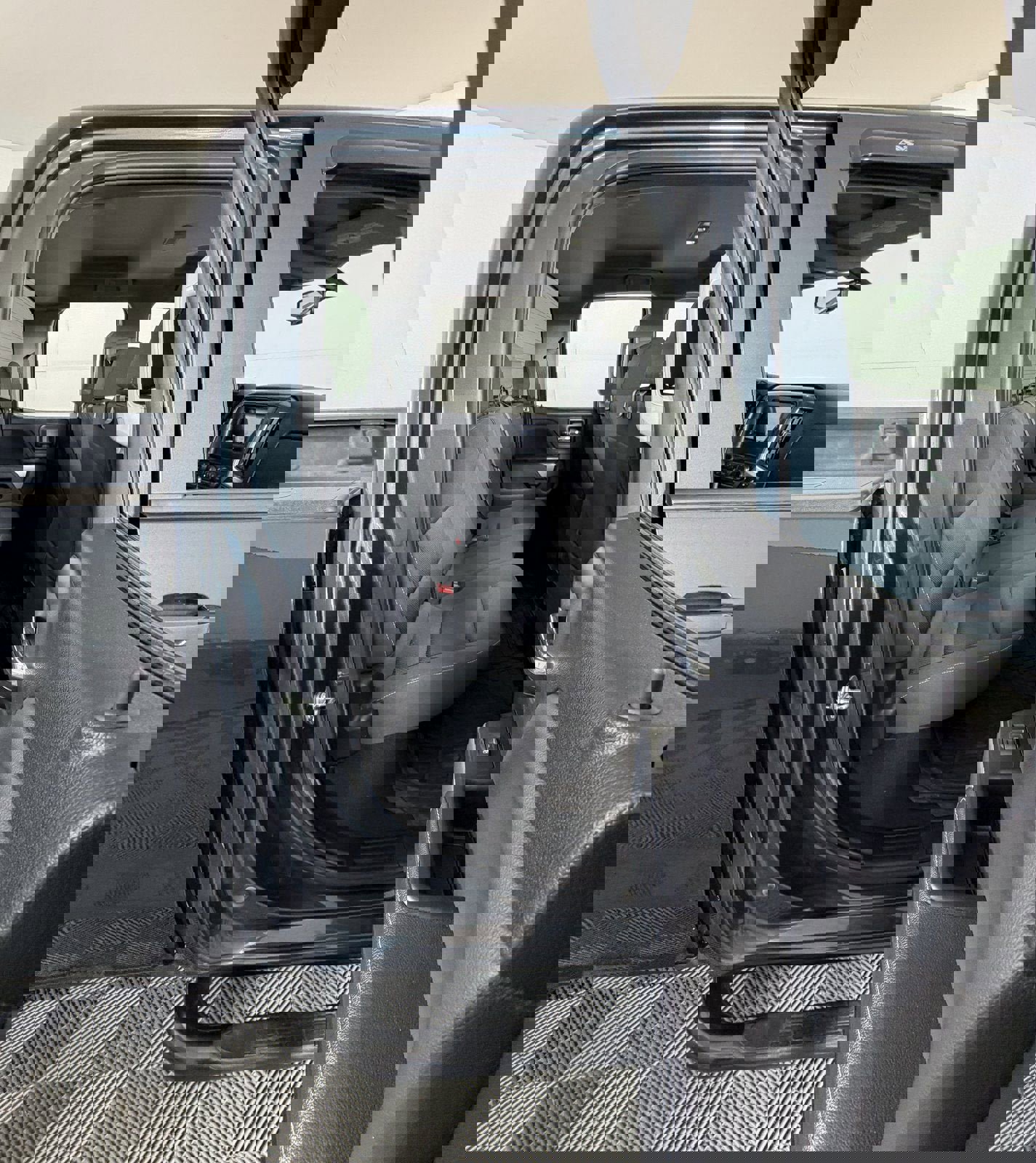 Used 2019 Chevrolet Silverado 1500 LT w/ All Star Edition AWD/4WD image 5