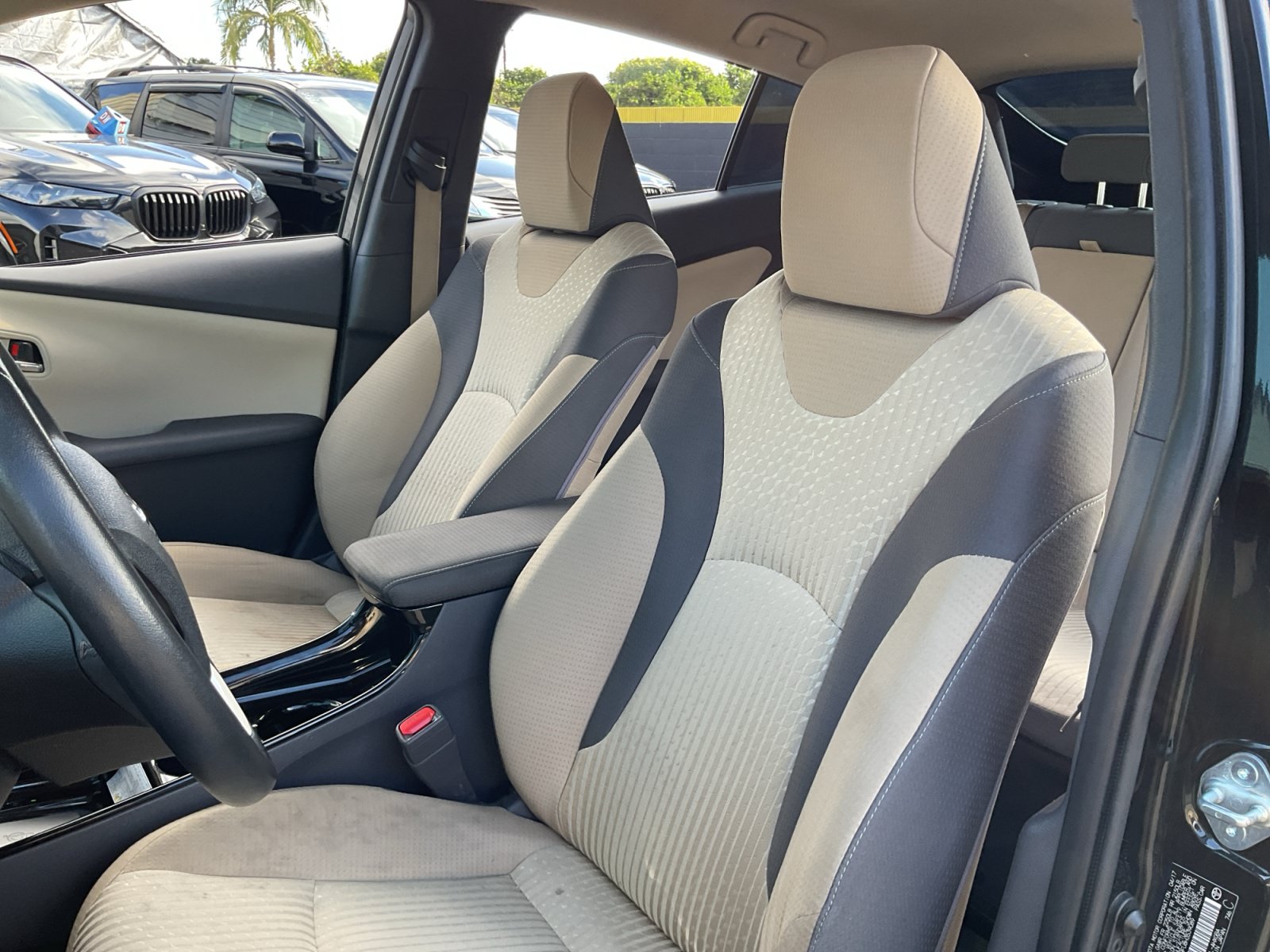 Used 2017 Toyota Prius Three FWD image 17