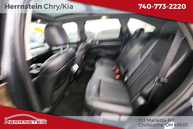 Used 2022 Kia Sorento S w/ Panoramic Sunroof Package AWD/4WD image 25