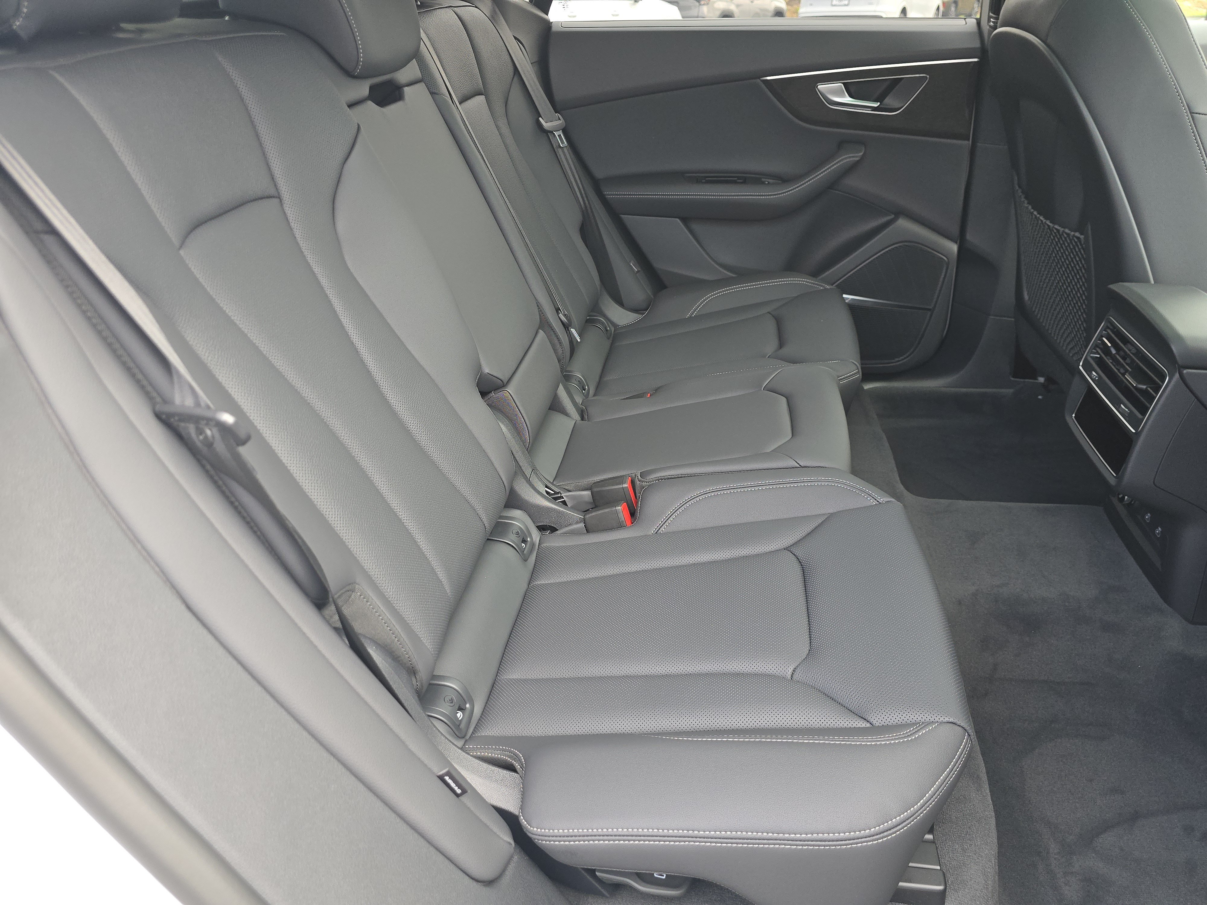 New 2027 Audi Q8 Premium Plus AWD/4WD image 17