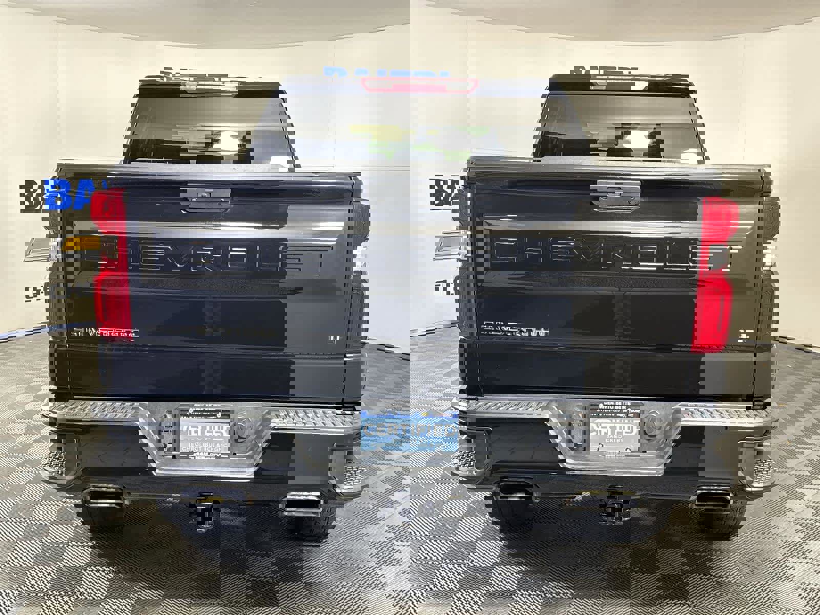 Used 2021 Chevrolet Silverado 1500 LT Trail Boss image 4