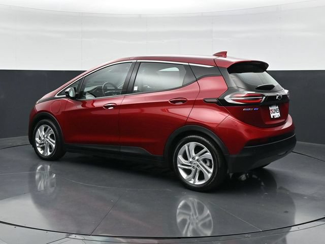 Used 2023 Chevrolet Bolt LT FWD image 7