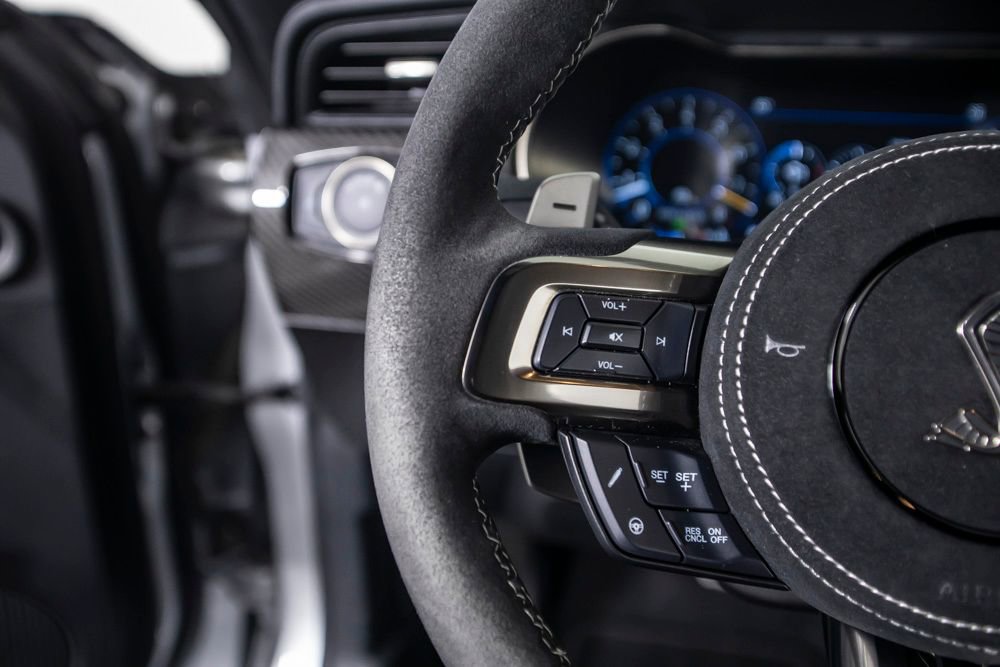 Used 2020 Ford Mustang Shelby GT500 w/ Technology Package image 36