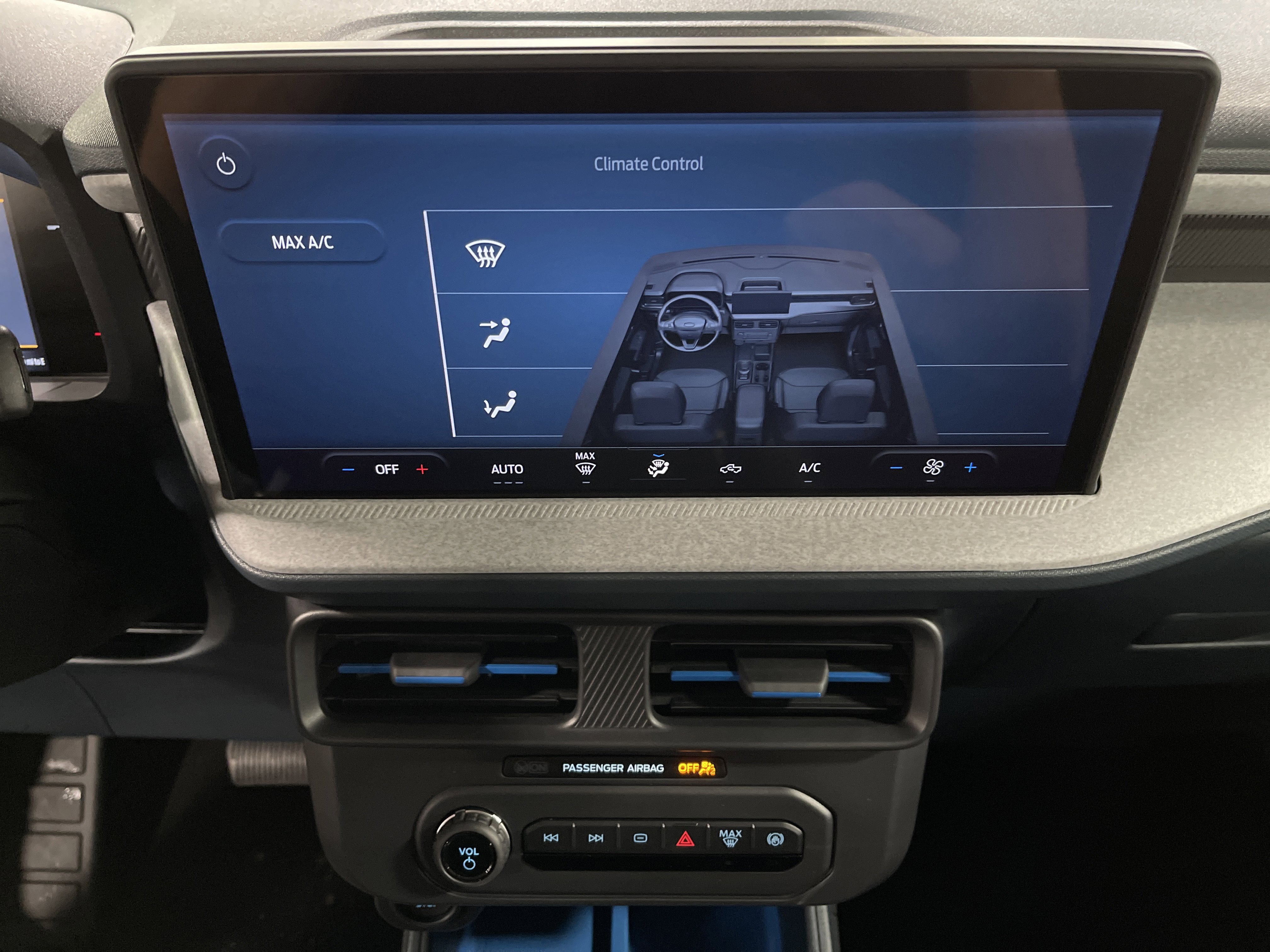 New 2025 Ford Maverick XLT image 25