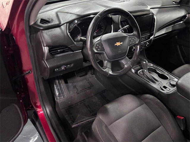 Used 2020 Chevrolet Traverse LT image 9