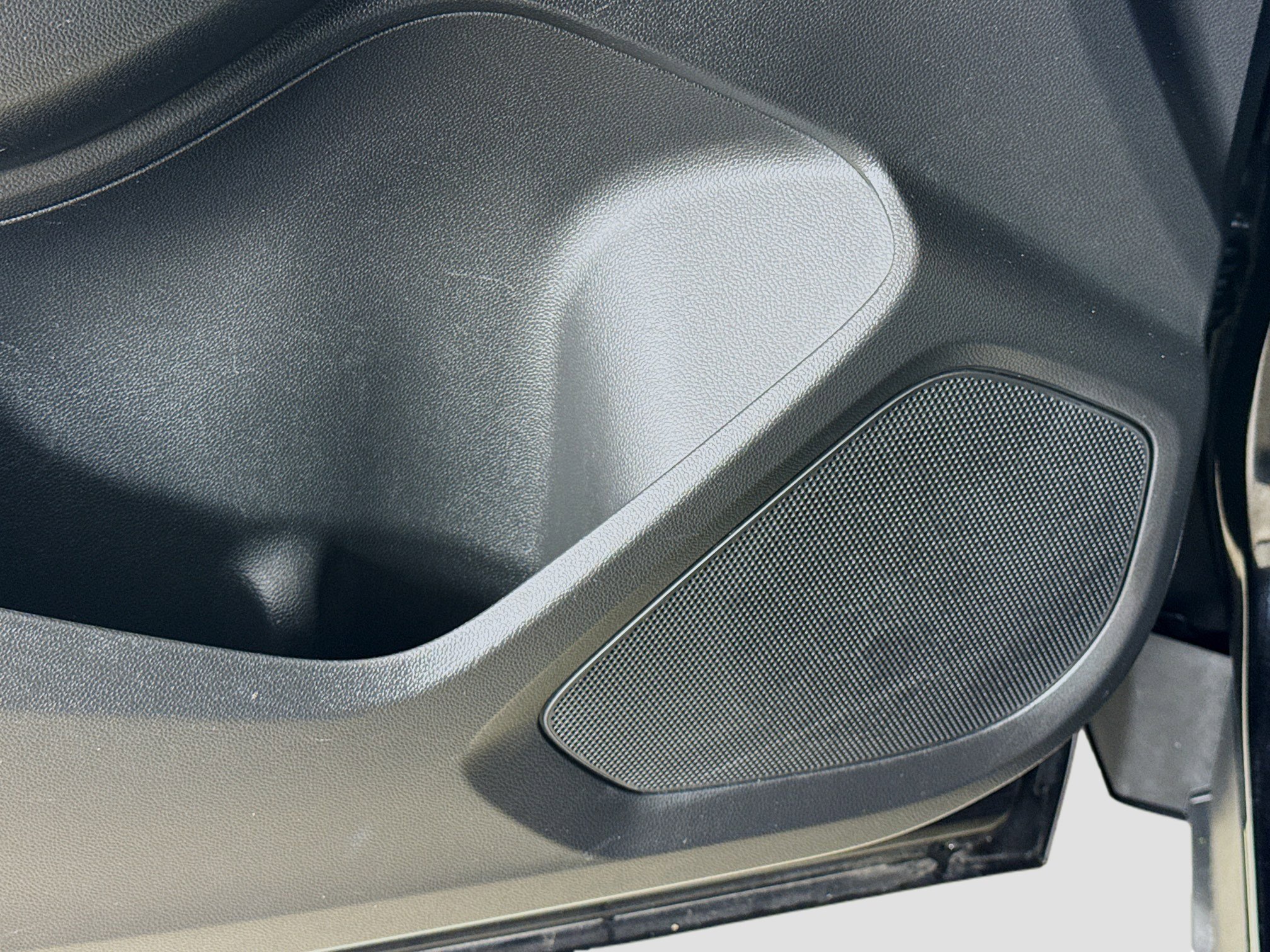 Used 2023 Chevrolet TrailBlazer LS FWD image 19