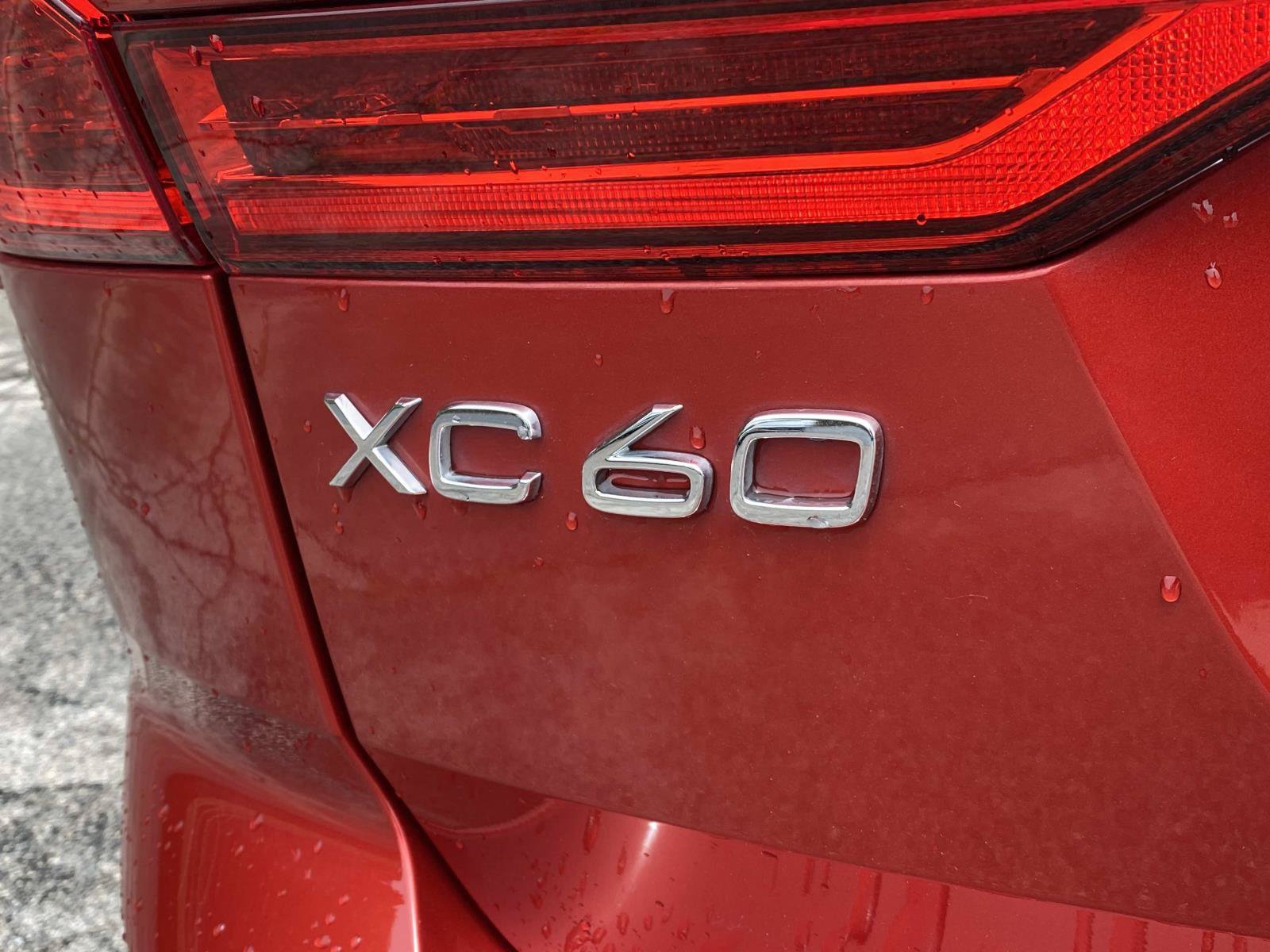 Used 2022 Volvo XC60 B5 Momentum AWD/4WD image 5