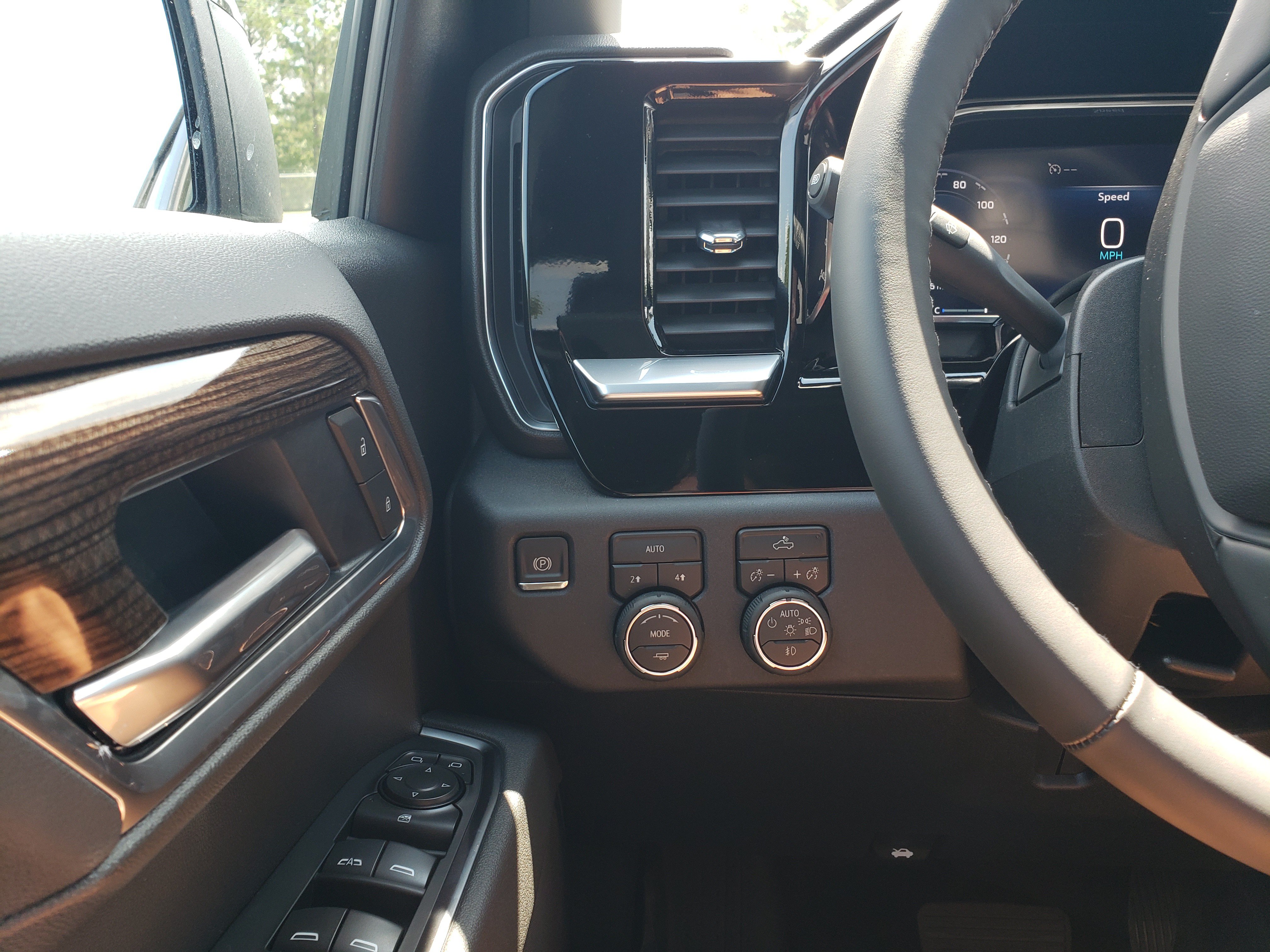 New 2026 Chevrolet Silverado 1500 RST w/ RST Select Package AWD/4WD image 12