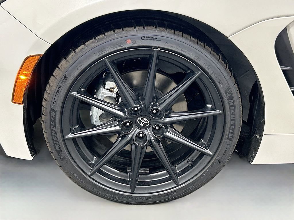 New 2026 Toyota GR86 Premium RWD image 9