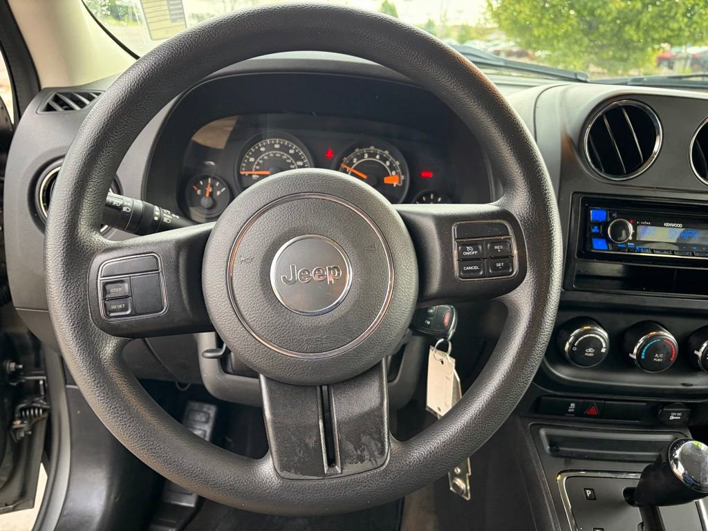 Used 2014 Jeep Patriot Sport AWD/4WD image 25