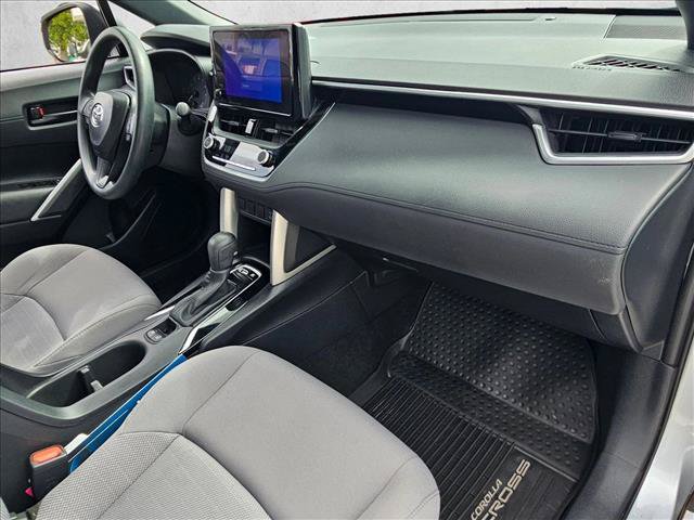 Used 2024 Toyota Corolla Cross AWD Hybrid image 21