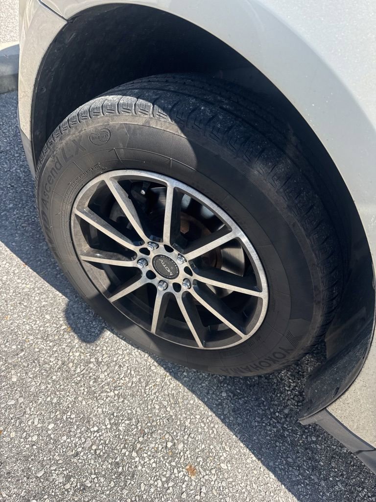 Used 2015 Chevrolet Equinox LS image 5