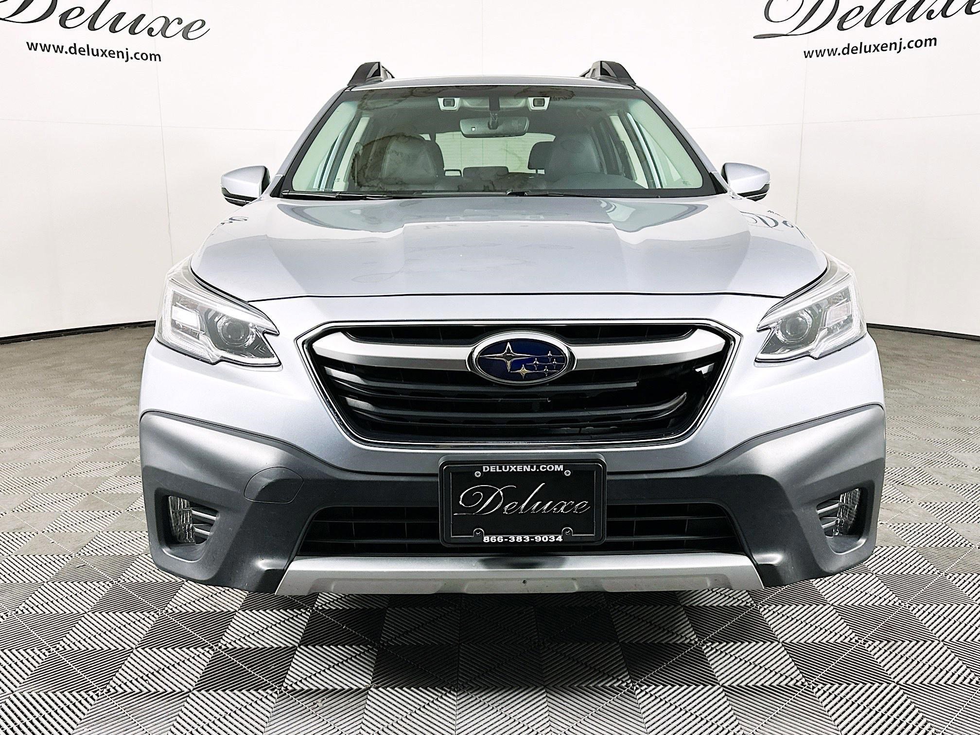 Used 2022 Subaru Outback Limited XT image 2