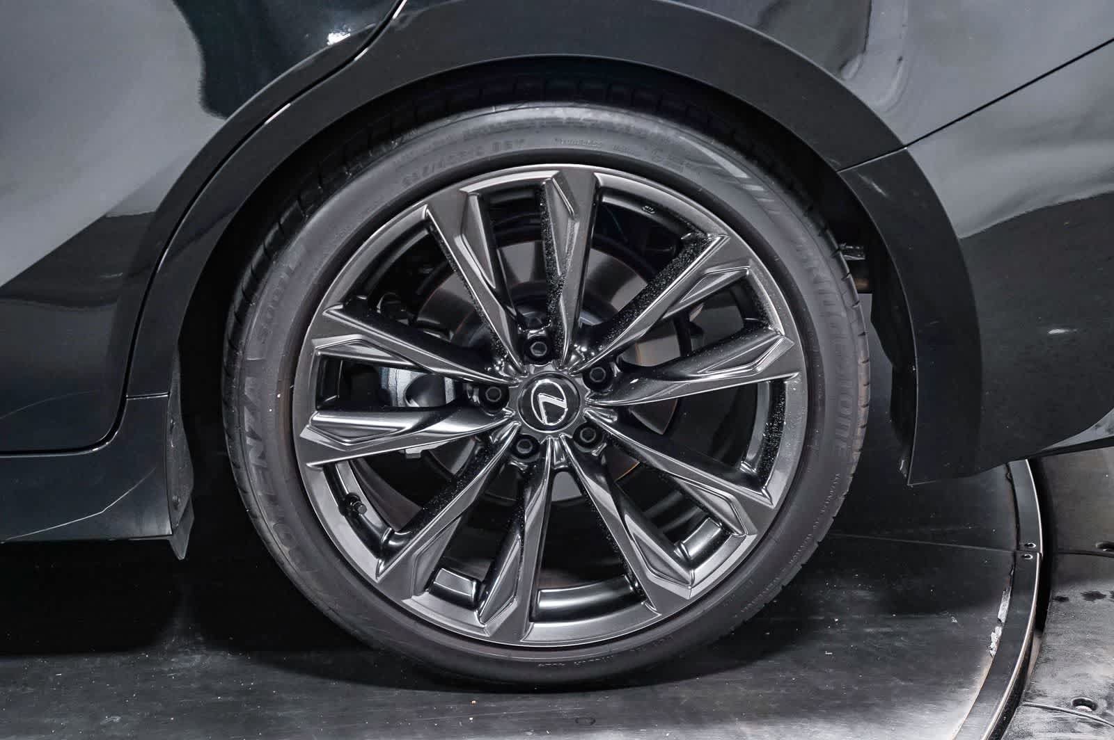 Used 2025 Lexus IS 300 F Sport RWD image 10